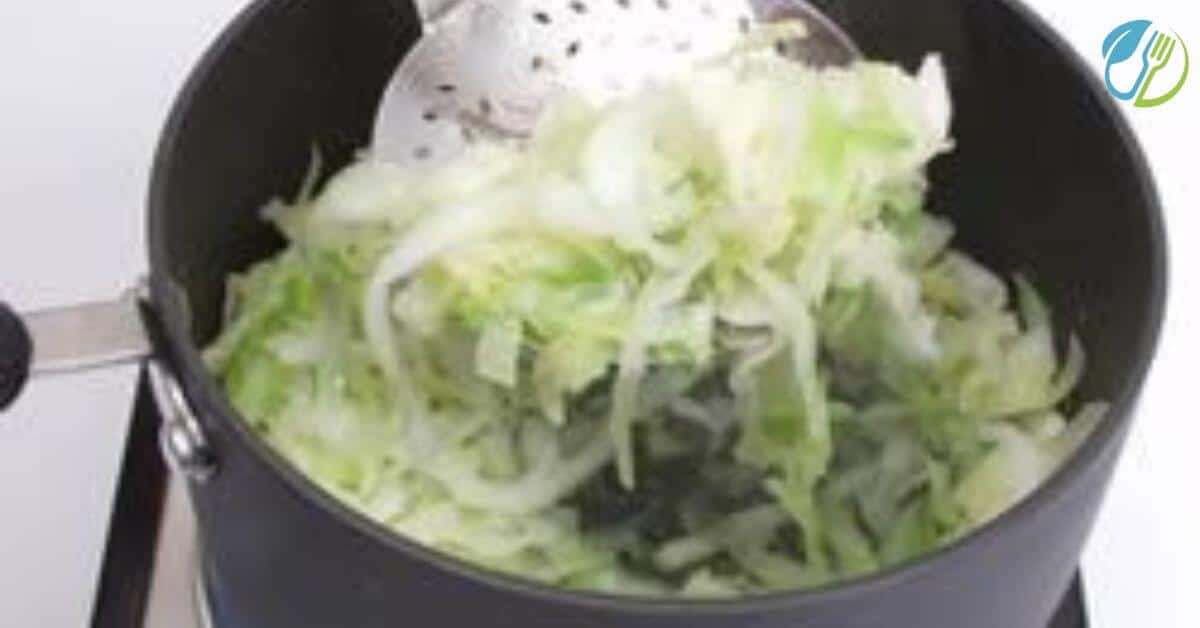 nutrients lose in cooked cabbage.